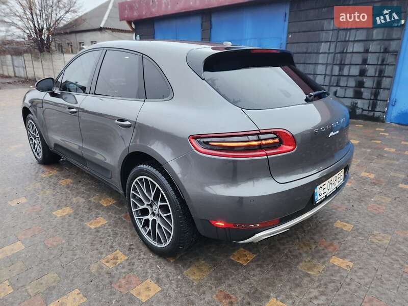 Внедорожник / Кроссовер Porsche Macan 2018 в Киеве