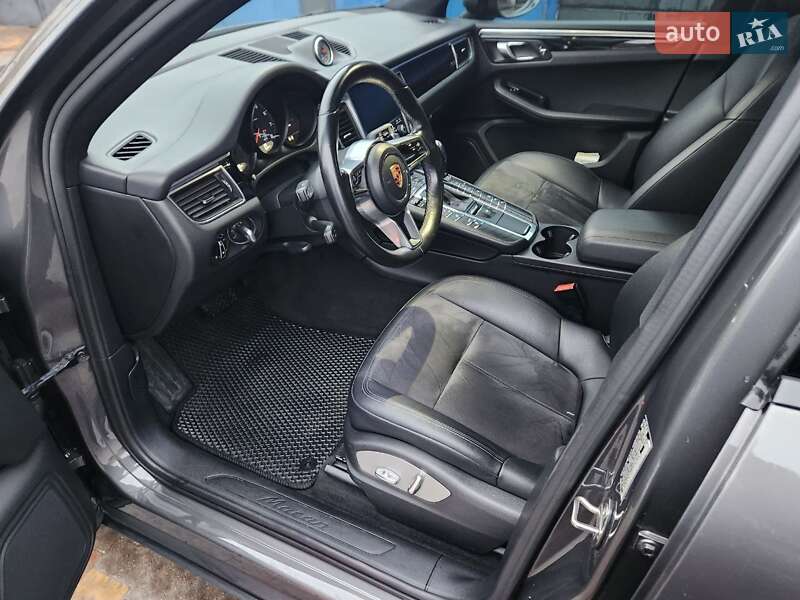 Внедорожник / Кроссовер Porsche Macan 2018 в Киеве