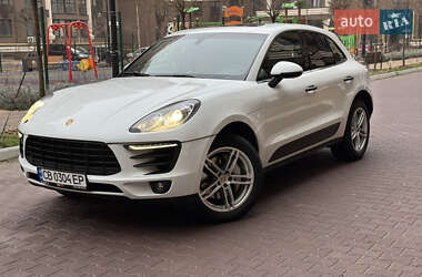 Внедорожник / Кроссовер Porsche Macan 2016 в Киеве