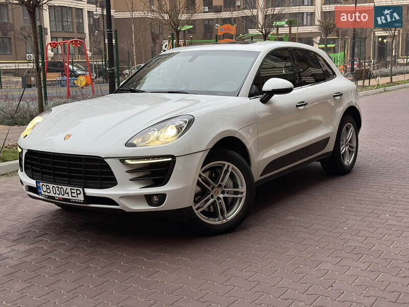 Позашляховик / Кросовер Porsche Macan 2016 в Києві