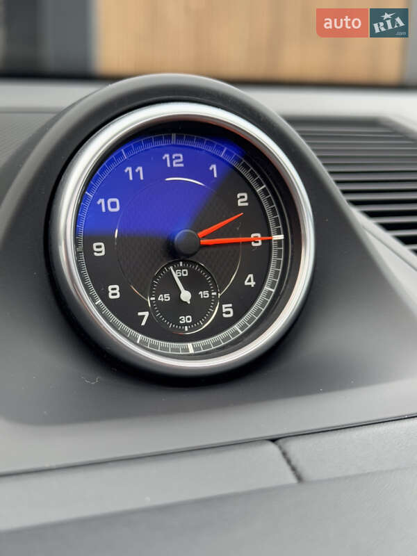 Внедорожник / Кроссовер Porsche Macan 2020 в Киеве