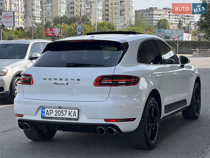 Внедорожник / Кроссовер Porsche Macan 2015 в Запорожье