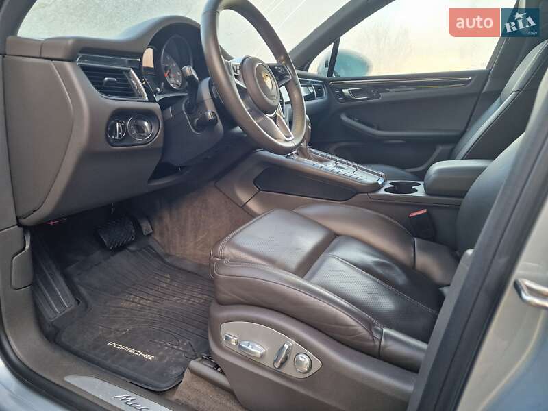 Внедорожник / Кроссовер Porsche Macan 2015 в Киеве