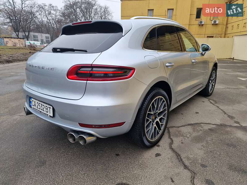 Внедорожник / Кроссовер Porsche Macan 2015 в Киеве