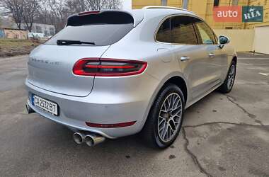 Позашляховик / Кросовер Porsche Macan 2015 в Києві