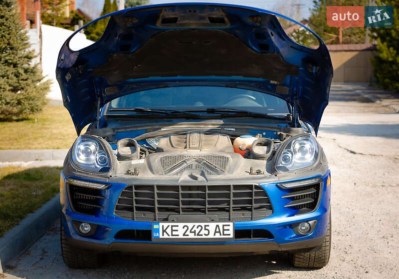 Позашляховик / Кросовер Porsche Macan 2018 в Дніпрі