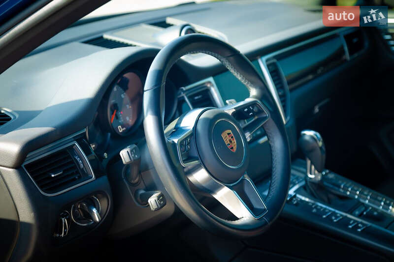 Позашляховик / Кросовер Porsche Macan 2018 в Дніпрі