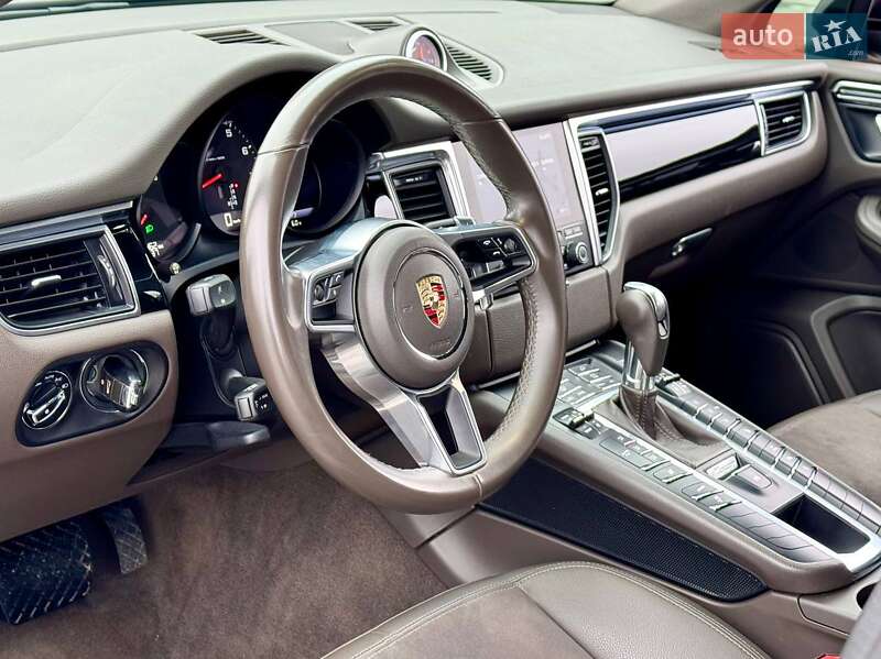 Внедорожник / Кроссовер Porsche Macan 2018 в Киеве