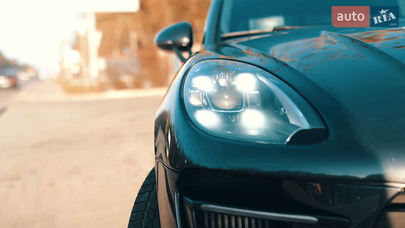 Внедорожник / Кроссовер Porsche Macan 2016 в Киеве фото 2 Внедорожник / Кроссовер Porsche Macan 2016 в Киеве