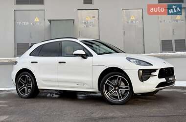 Позашляховик / Кросовер Porsche Macan 2020 в 