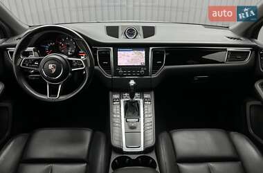 Внедорожник / Кроссовер Porsche Macan 2017 в 