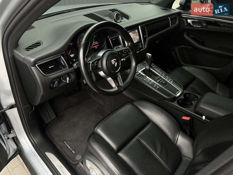 Позашляховик / Кросовер Porsche Macan 2017 в Мукачевому