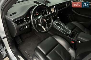 Внедорожник / Кроссовер Porsche Macan 2017 в 
