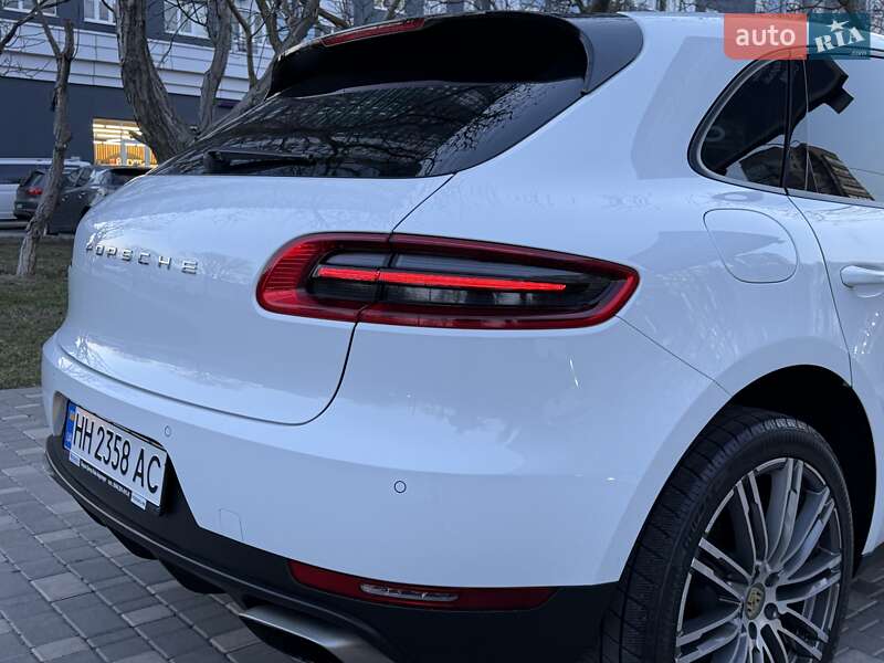 Внедорожник / Кроссовер Porsche Macan 2017 в Одессе