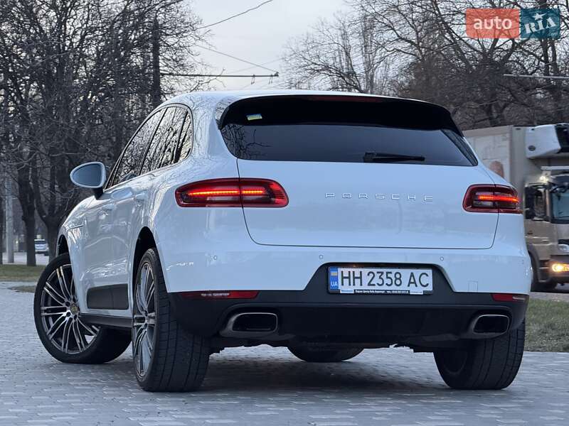 Внедорожник / Кроссовер Porsche Macan 2017 в Одессе