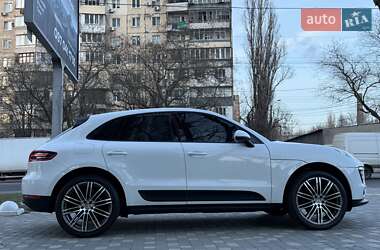 Внедорожник / Кроссовер Porsche Macan 2017 в 