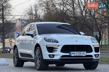 Внедорожник / Кроссовер Porsche Macan 2017 в 