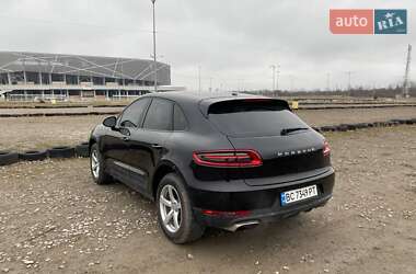 Внедорожник / Кроссовер Porsche Macan 2016 в 