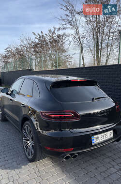 Внедорожник / Кроссовер Porsche Macan 2017 в 