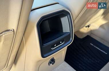 Внедорожник / Кроссовер Porsche Macan 2014 в 