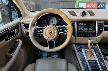 Внедорожник / Кроссовер Porsche Macan 2014 в 