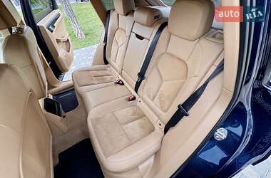 Внедорожник / Кроссовер Porsche Macan 2014 в 