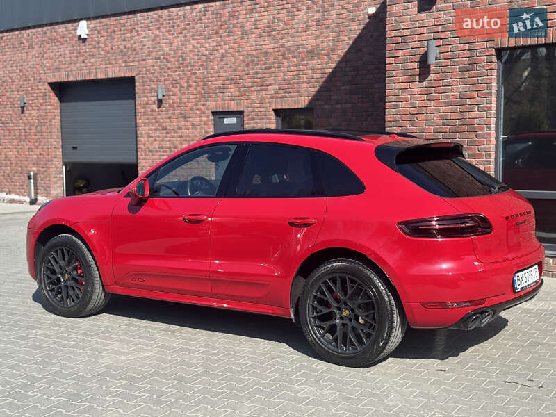 Внедорожник / Кроссовер Porsche Macan 2016 в Хмельницком