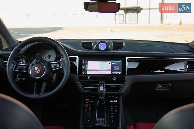 Позашляховик / Кросовер Porsche Macan 2024 в Києві