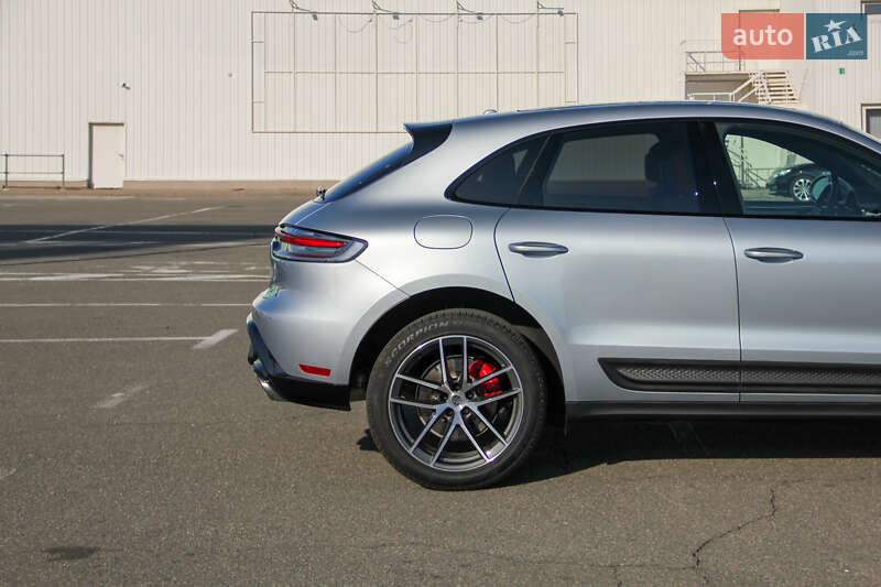 Позашляховик / Кросовер Porsche Macan 2024 в Києві