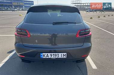 Внедорожник / Кроссовер Porsche Macan 2018 в 
