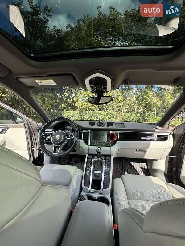 Позашляховик / Кросовер Porsche Macan 2015 в Одесі