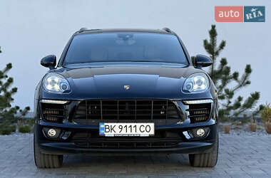 Внедорожник / Кроссовер Porsche Macan 2017 в 