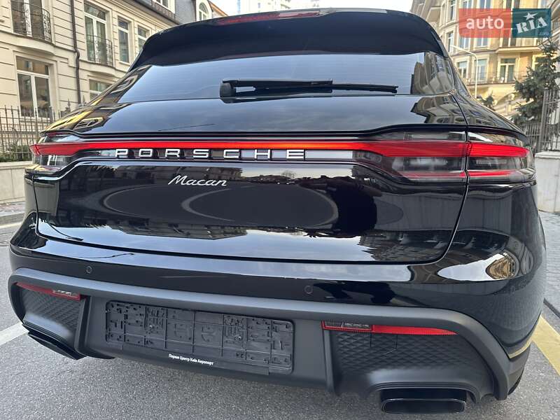 Позашляховик / Кросовер Porsche Macan 2025 в 