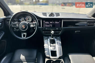 Внедорожник / Кроссовер Porsche Macan 2020 в 