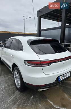 Внедорожник / Кроссовер Porsche Macan 2021 в 