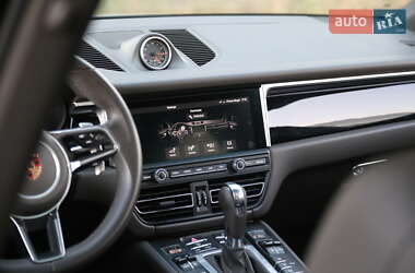 Внедорожник / Кроссовер Porsche Macan 2019 в 