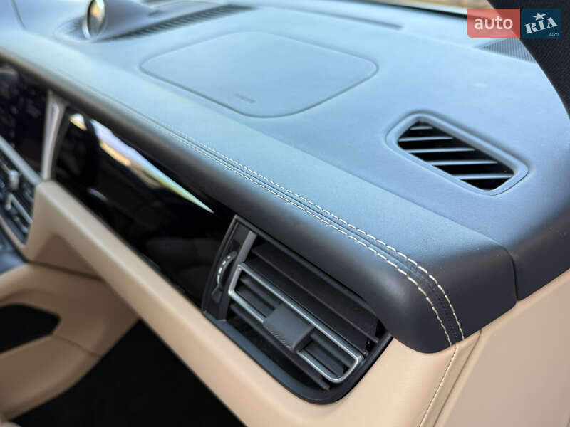 Внедорожник / Кроссовер Porsche Macan 2021 в Черновцах