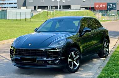 Позашляховик / Кросовер Porsche Macan 2018 в 