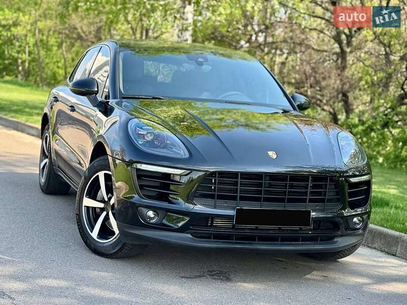 Внедорожник / Кроссовер Porsche Macan 2018 в Киеве