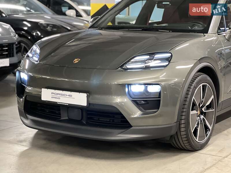 Позашляховик / Кросовер Porsche Macan 2024 в Києві