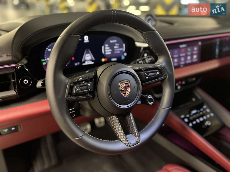 Позашляховик / Кросовер Porsche Macan 2024 в Києві
