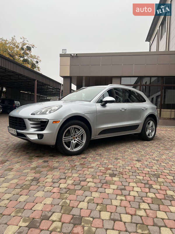 Внедорожник / Кроссовер Porsche Macan 2017 в Киеве
