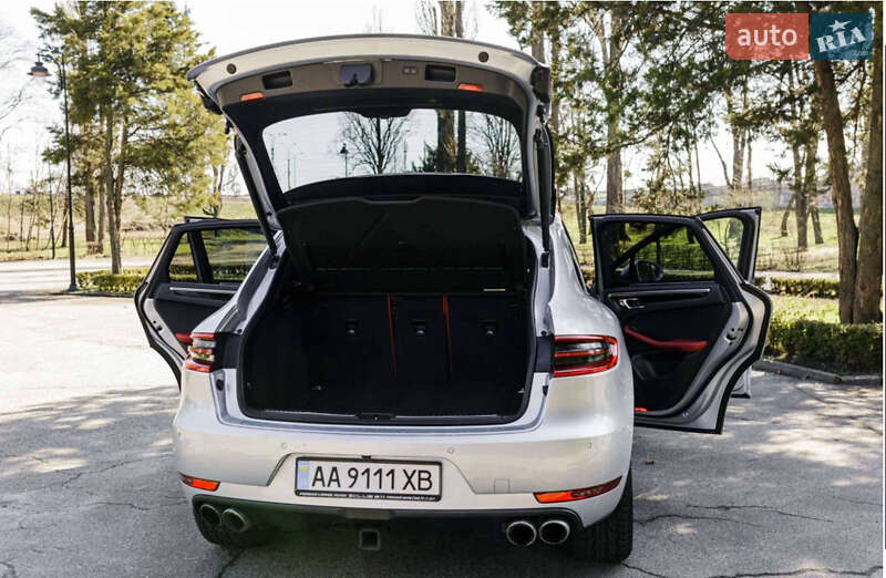 Внедорожник / Кроссовер Porsche Macan 2017 в Киеве
