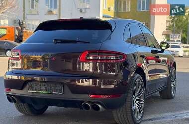 Внедорожник / Кроссовер Porsche Macan 2014 в 