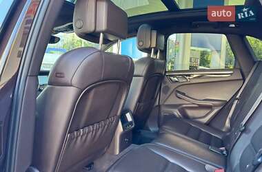 Внедорожник / Кроссовер Porsche Macan 2014 в 