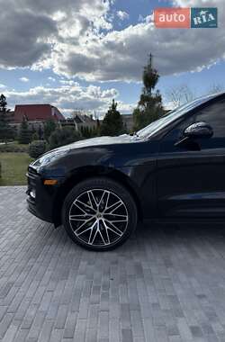 Внедорожник / Кроссовер Porsche Macan 2022 в 