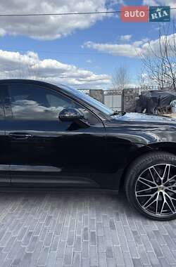 Внедорожник / Кроссовер Porsche Macan 2022 в 