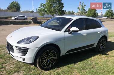 Позашляховик / Кросовер Porsche Macan 2018 в Києві