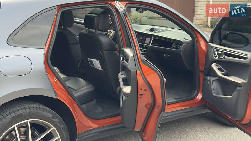 Внедорожник / Кроссовер Porsche Macan 2021 в Днепре