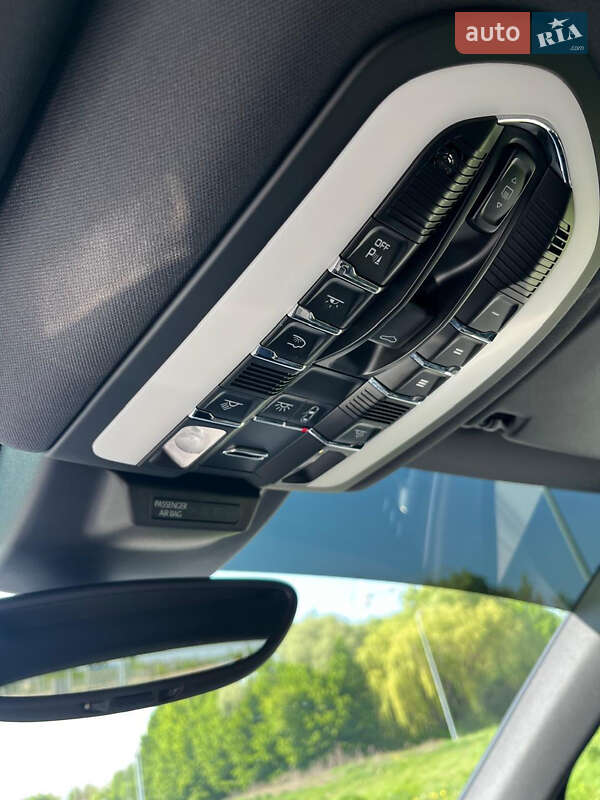 Внедорожник / Кроссовер Porsche Macan 2017 в Львове